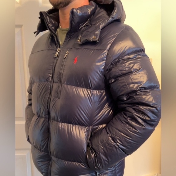 This is a polo puffer jacket size XL. It is (NAVY blue)!!!! With a red horse. - Picture 2 of 4